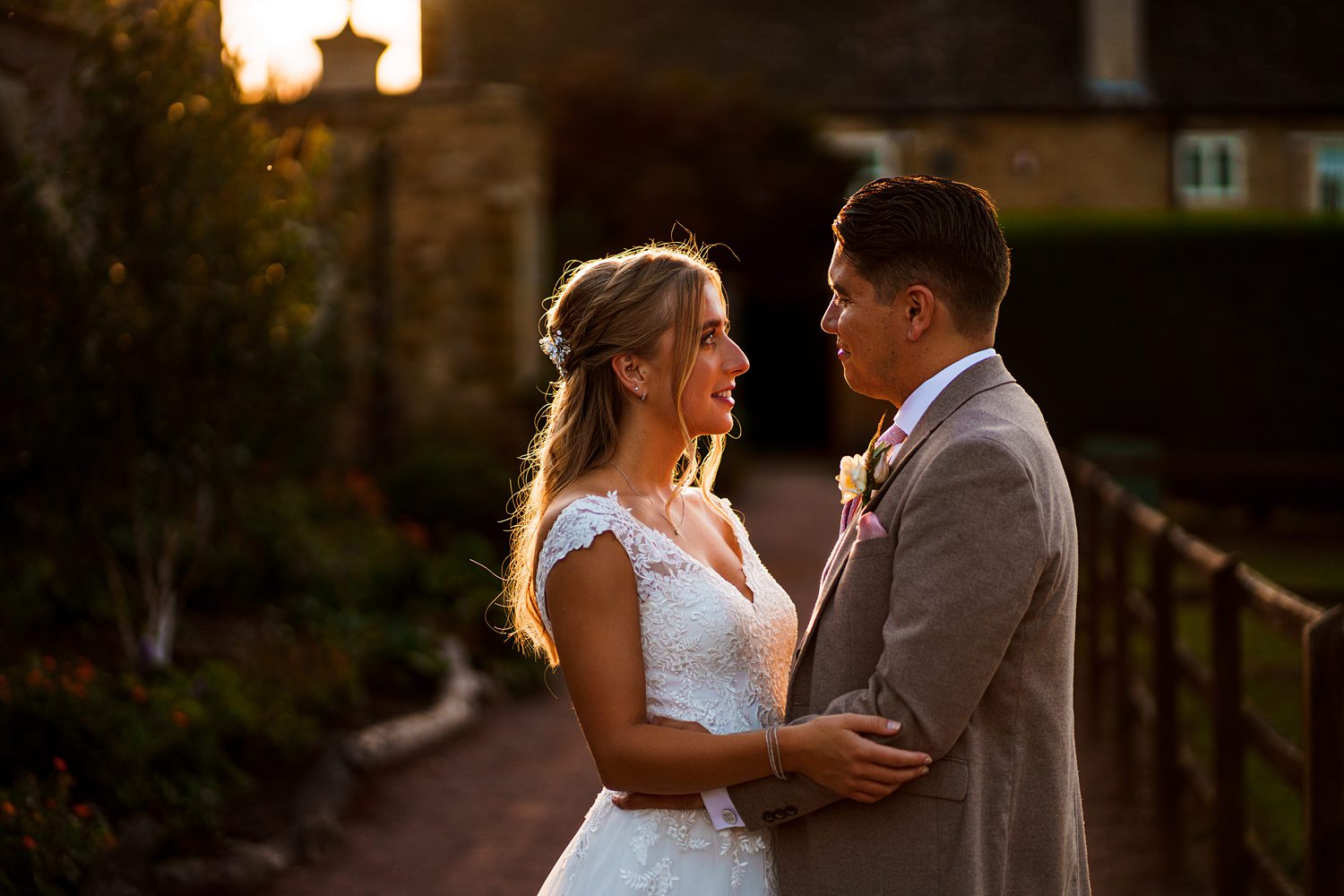 A Wedding Photography Guide to Sunset Portraits and the Magic of